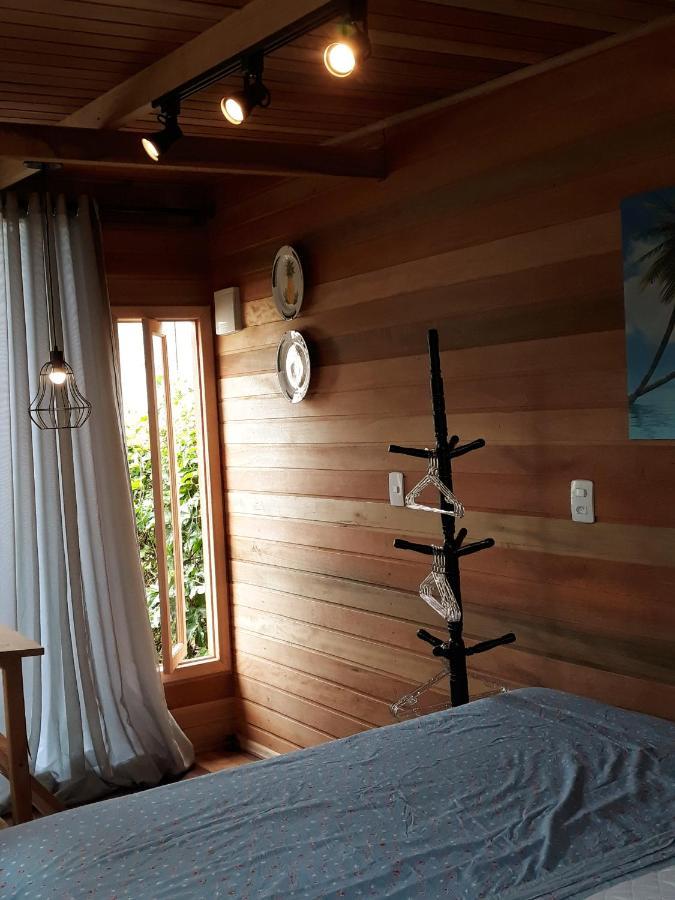 Charmosa Casa Da Arvore Na Brava Alojamento *
